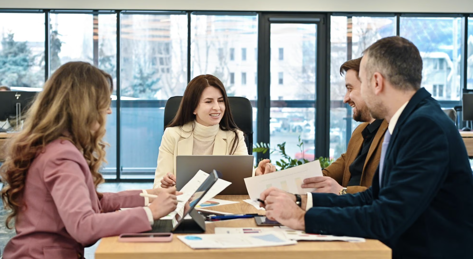 Smart Financial Delegation: How Expert Support Lowers Costs and Returns Leadership Focus