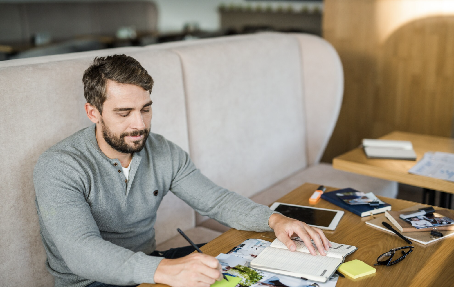 40 Low Cost Business Ideas With High Profit: Smart Ventures You Can Start on a Budget