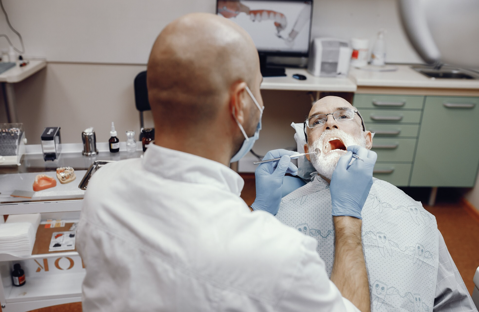 Top 8 Hidden Reasons Behind Dental Implant Problems You Must Know